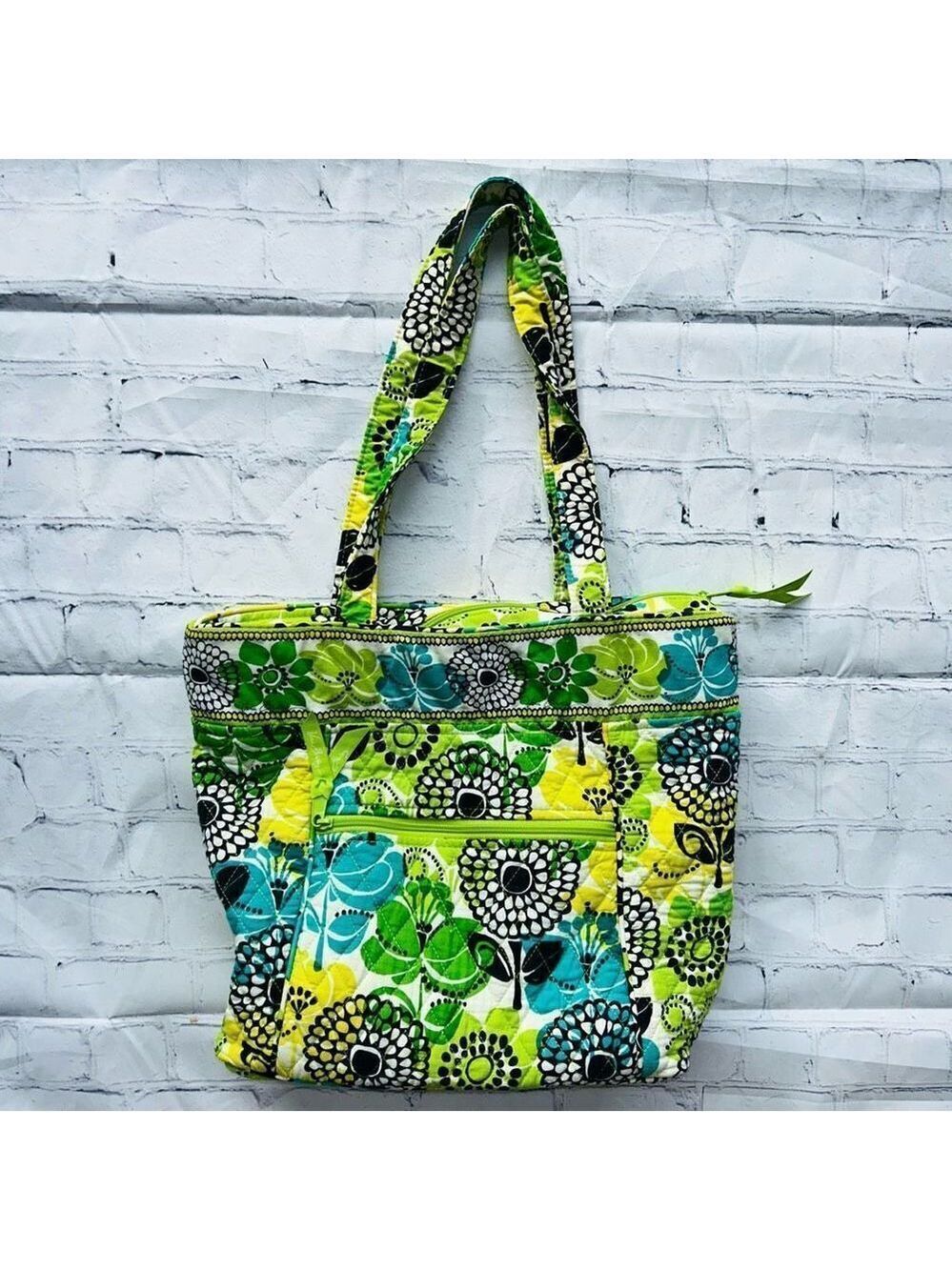 EUC Retired Pattern Vera Bradley Limes Up Medium Size Tote